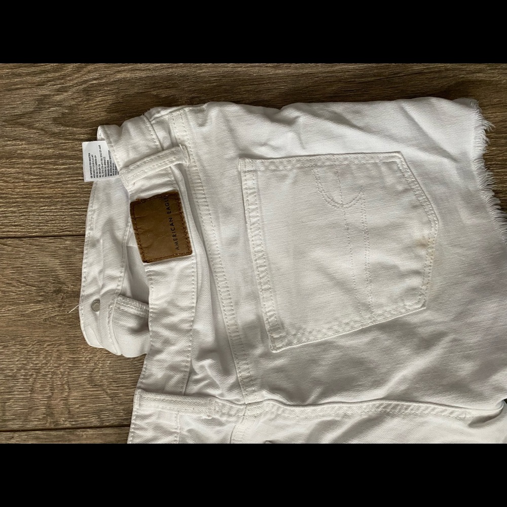 Shorts - Picture 3 of 3